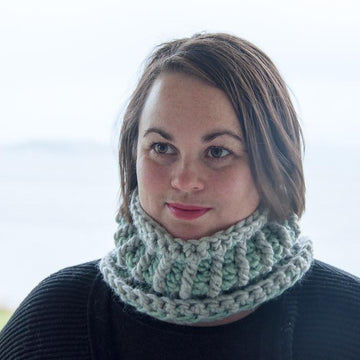 Stella Mini Cowl