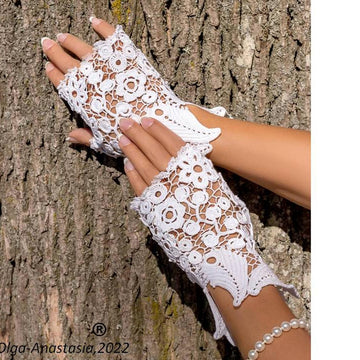 Fingerless bridal mitts Irish lace