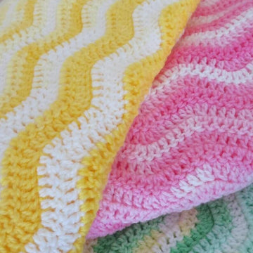 Soft & Wavy Ripple Baby Blanket – Lion Brand Ice Cream (DK weight)