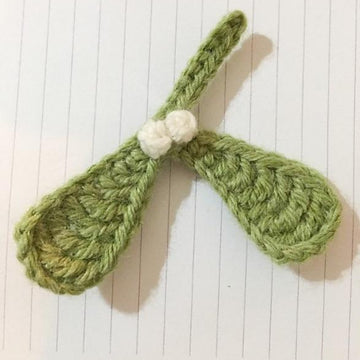 Mistletoe Brooch