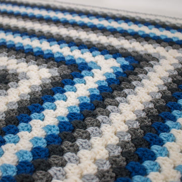 Laurie’s Winter Infinity Granny Rectangle Crochet Blanket