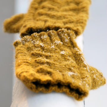 Hibernia Mitts