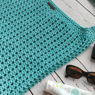 Shoreline Seeker Tote