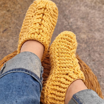 Cozy crochet slippers socks for adults and kids pattern S26