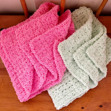 7-Hour Crochet Soft Bassinet Blanket