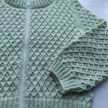 Instructions for knitting a zippered jacket with a patterned pattern Size XXL