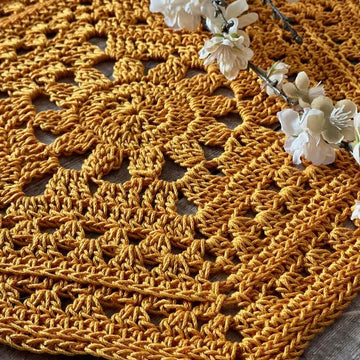Clover and Comb Placemat