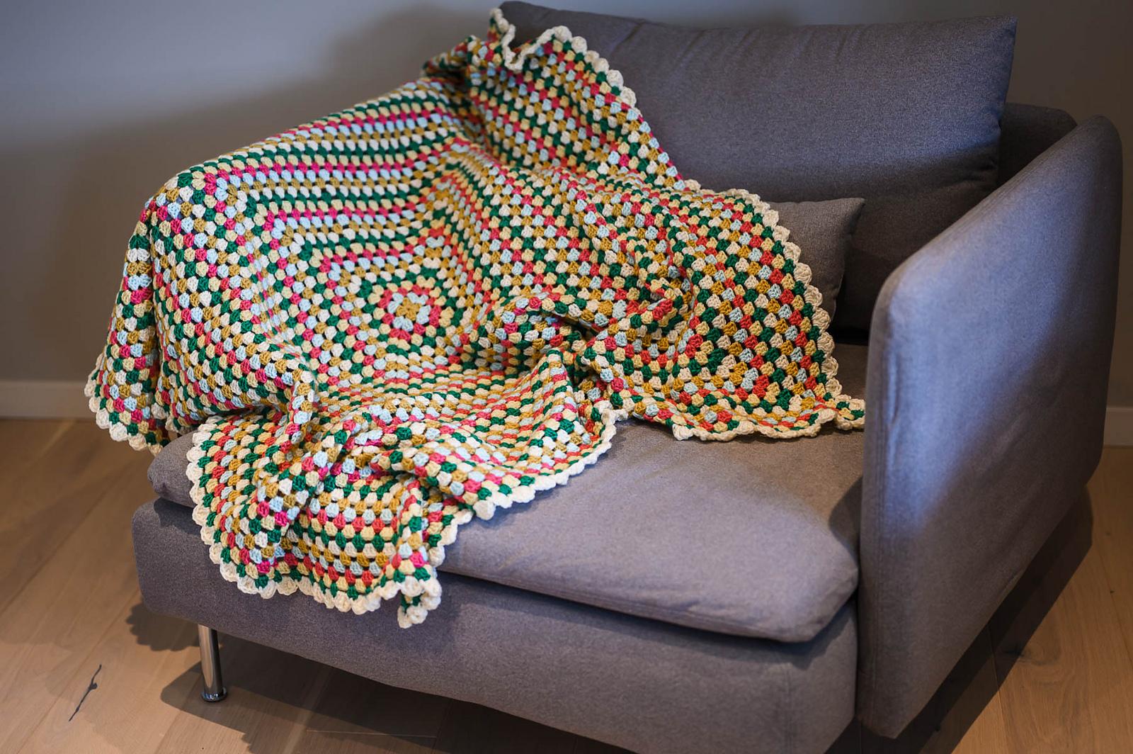 Continuous Granny Square Blanket