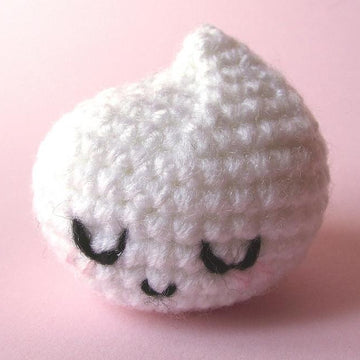 Gwenn the milk drop amigurumi