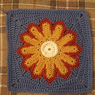 Daisy 12 Petal Square