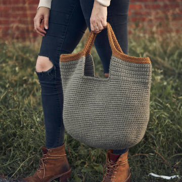 Huntington Carryall in Lion Brand Hue & Me - M20283-TWH - Downloadable PDF