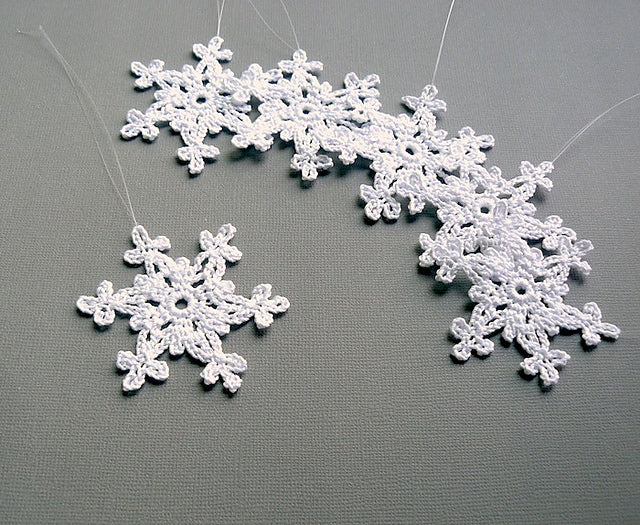 100 Snowflakes to Crochet