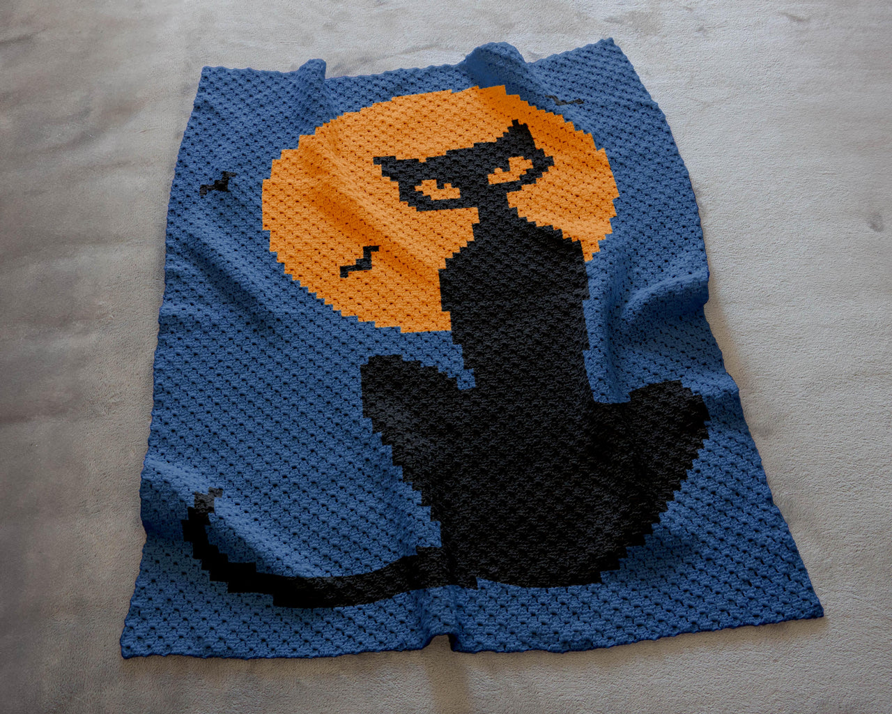 C2C Halloween Black Cat Intarsia Throw Diagonal Crochet Pattern