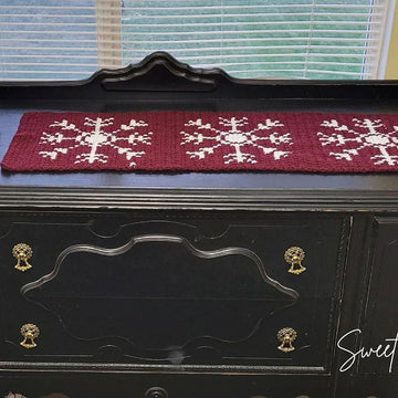 Winter Snowflake Table Runner