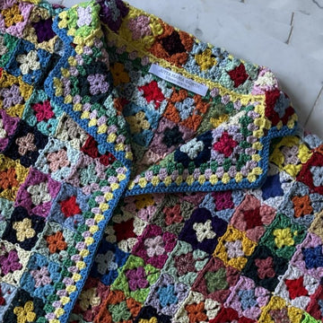 Granny Menton Cardigan