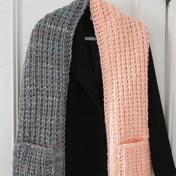 Color Blocked Pocket Scarf