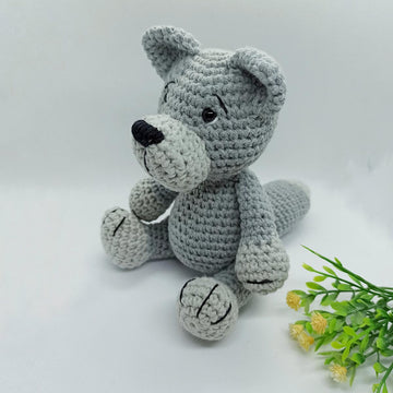 Crochet wolf amigurumi pattern