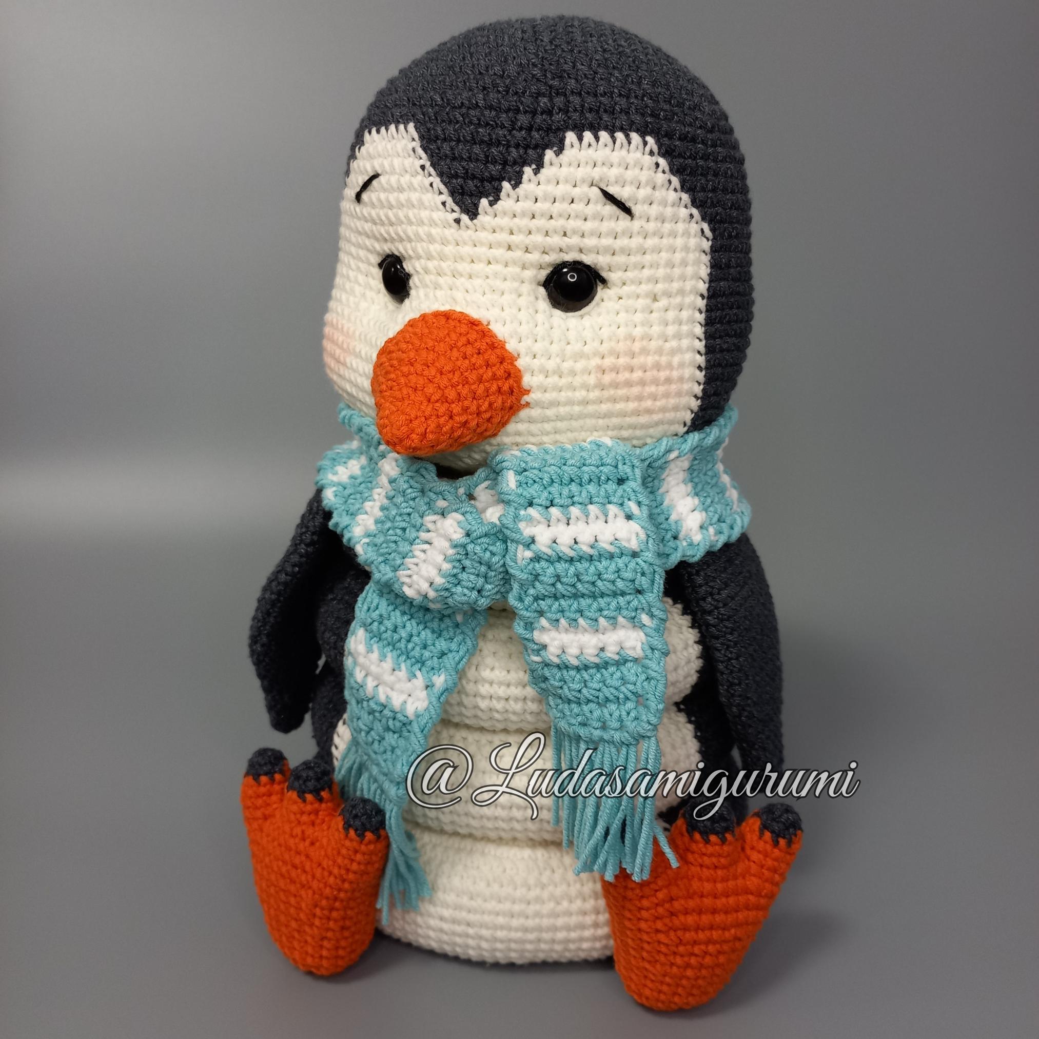 Penguin stacking toy