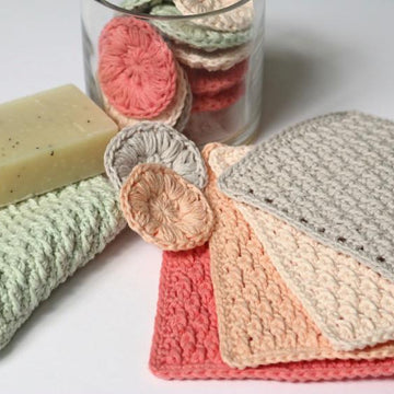 Pine Cone Cloth and Puff