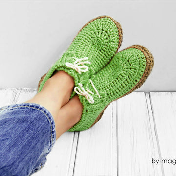 Green mocassins