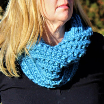 Winter Blues Cowl / Eternal Scarf