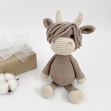 Highland cow toy crochet pattern amigurumi