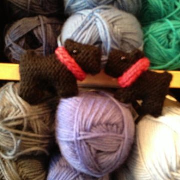 Tiny Scottie Dog