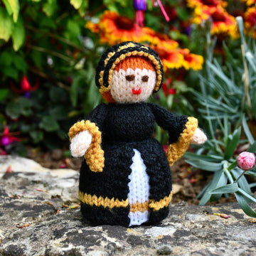 Katherine of Aragon Doll Knitting Pattern - Toy Knitting Pattern