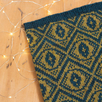 Cat's Eye Cowl