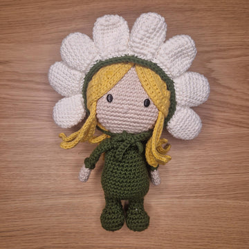 Amigurumi Daisy Doll