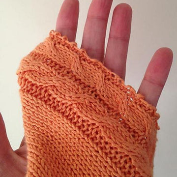 Cabled Handkerchief