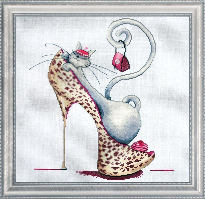 Design Works Fashionista Cat Cross Stitch Kit