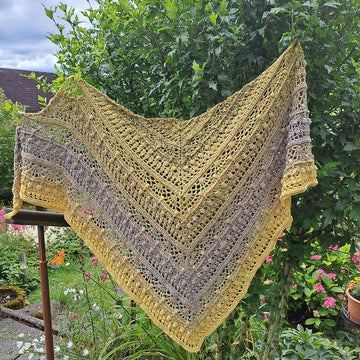 Triangular Scarf "Nemea"