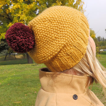Iskra Set Hat and Oversized Cowl