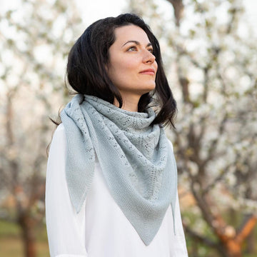 Srebrina Shawl