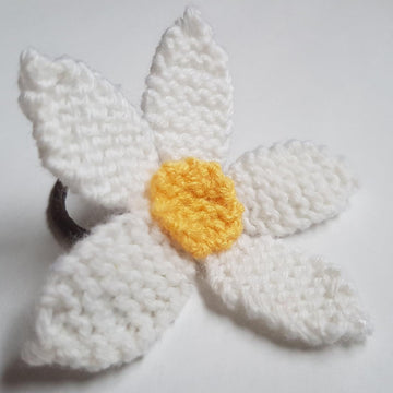 Quick Knitted Daisy