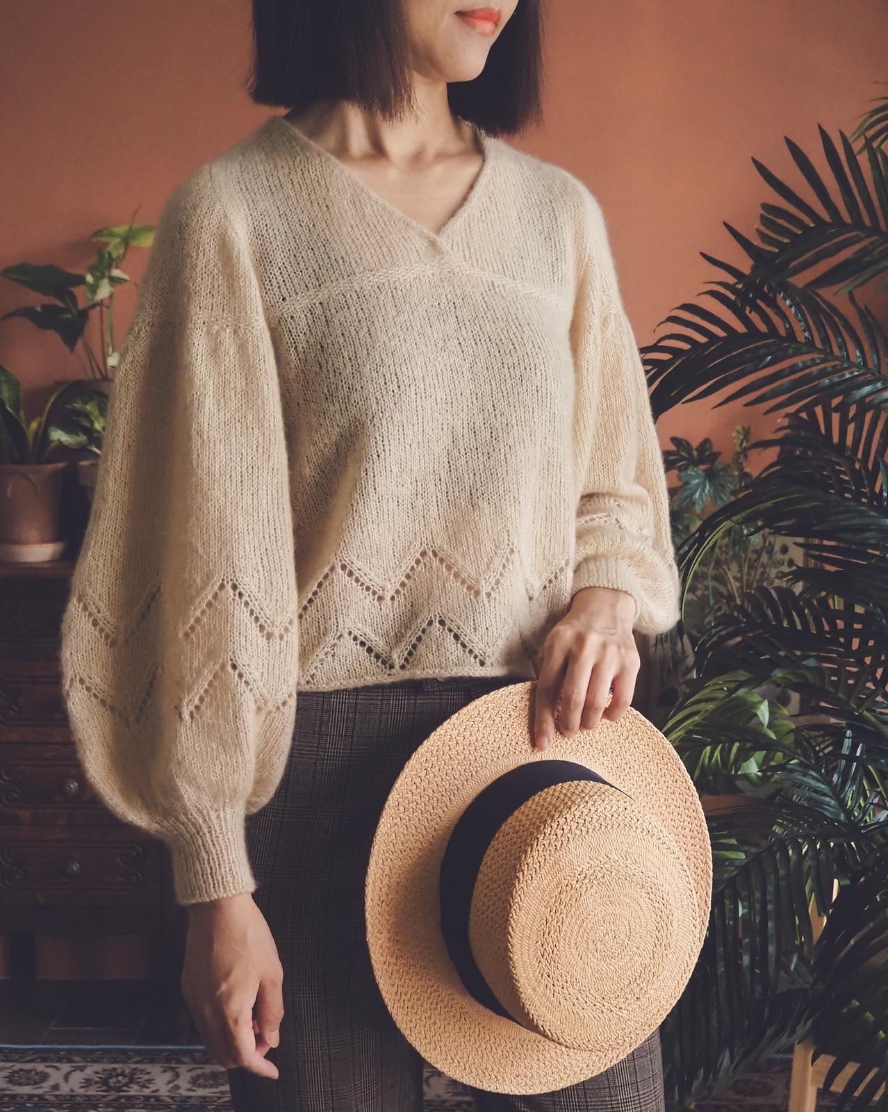 Mona sweater