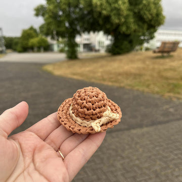 Mini Straw Hat keychain Crochet pattern