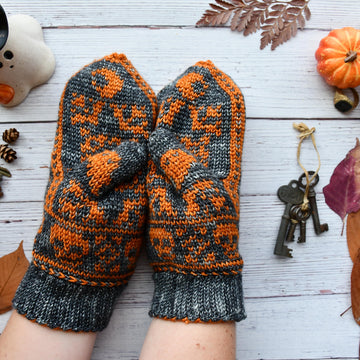 Pumpkins and Cats Mittens