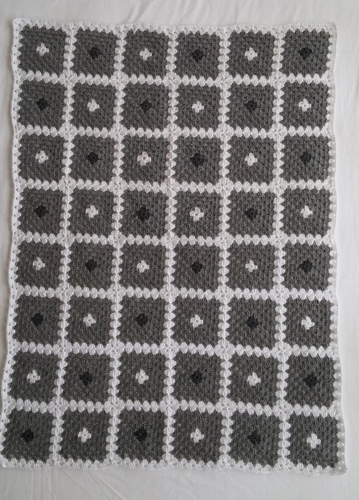 Back to basic baby blanket