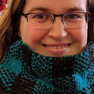 Simple Plaid Hat and Cowl
