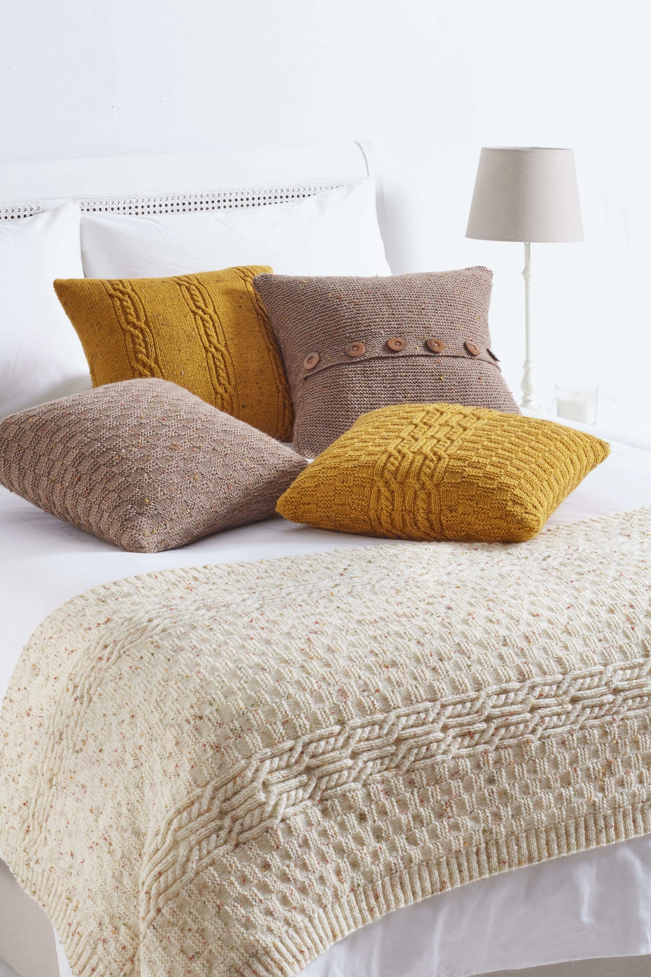 Bed Runner and Cushions in King Cole Big Value Tweed DK - 5712 - Leaflet