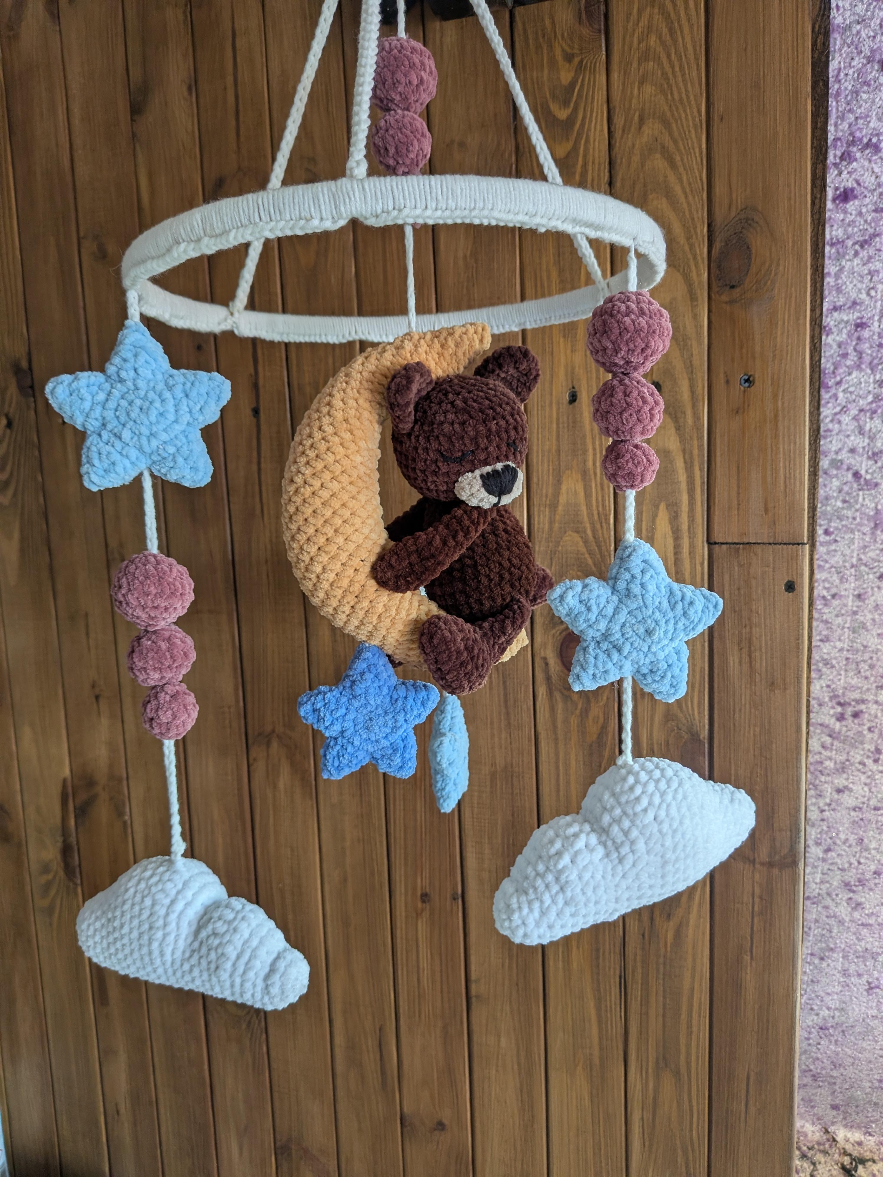 Baby mobile bear English-US