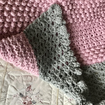 The French Chateau Throw