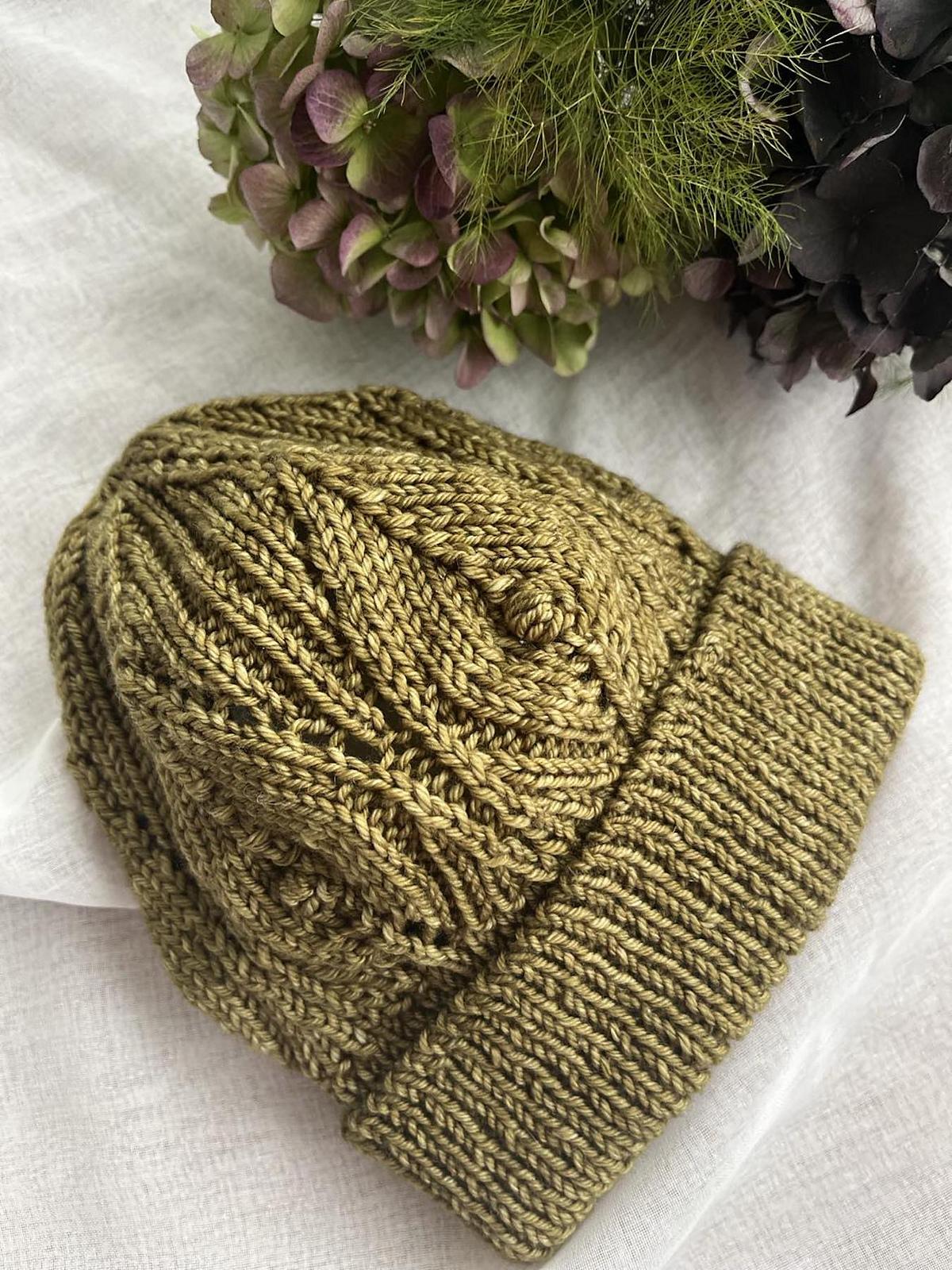 Bee Leaf Hat