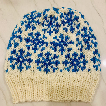 Snowy Flakes Hat