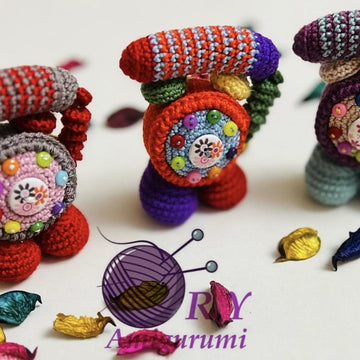 Recycle Amigurumi clock & phone