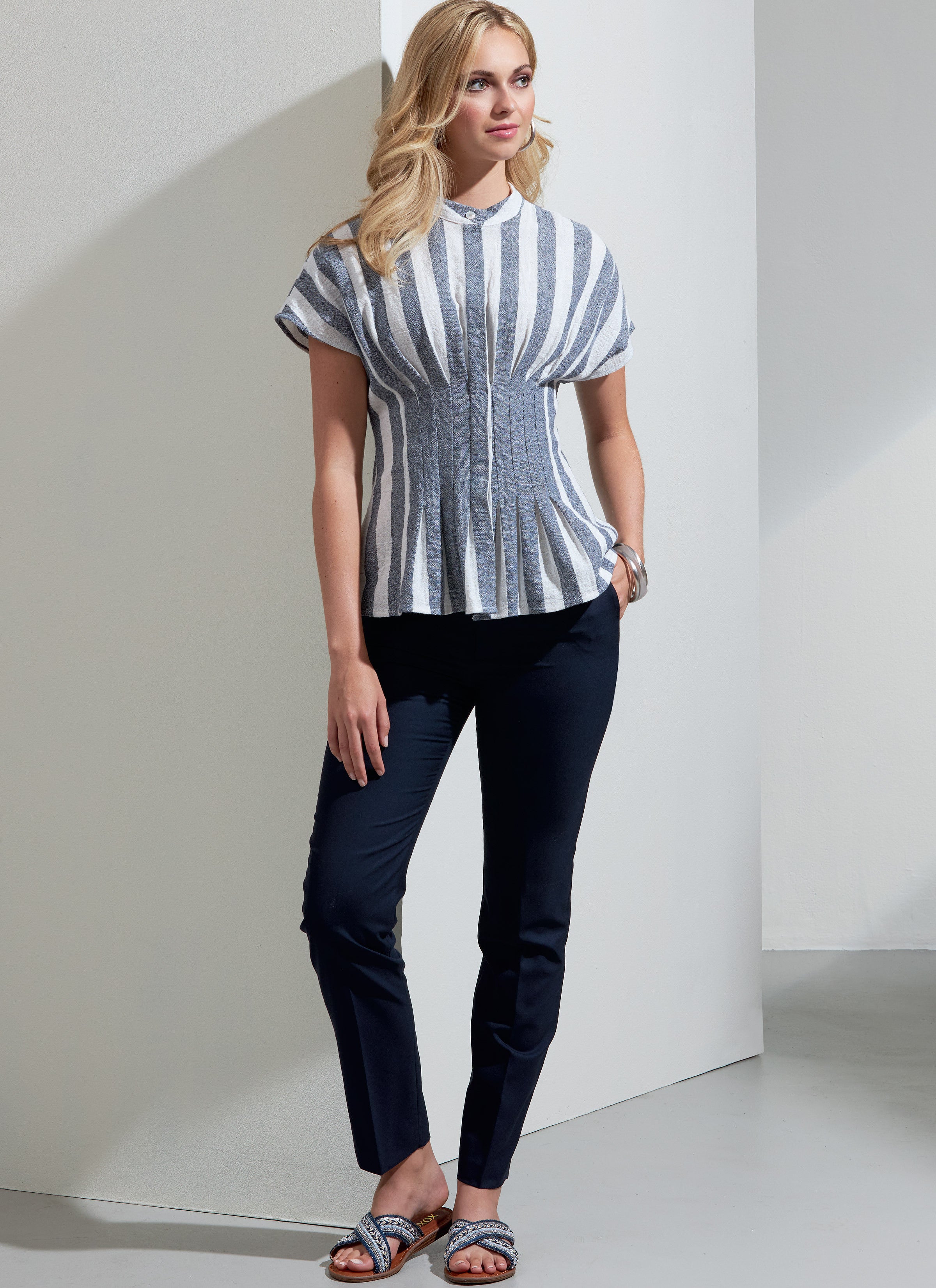 Vogue Misses' Tops V1874 - Sewing Pattern