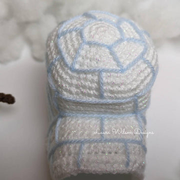 Simon the snowman and his igloo