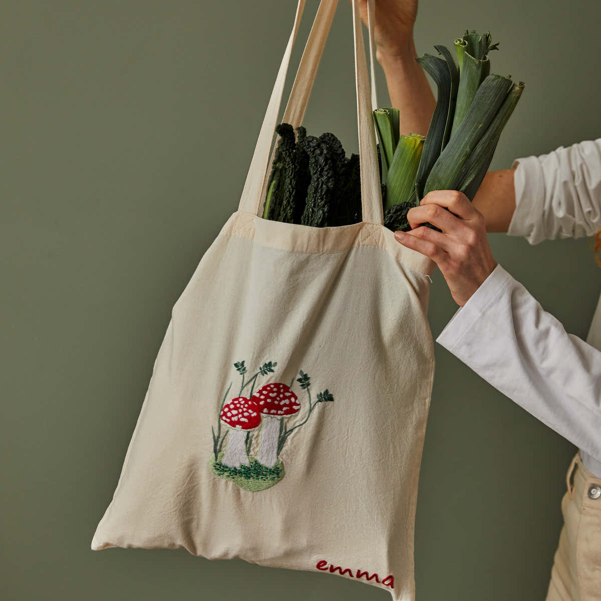 DMC Mushroom Tote Bag Kit Embroidery Kit - 35 × 42 cm